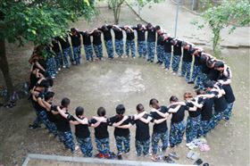 瑞馬壁掛爐的優(yōu)秀專(zhuān)業(yè)團(tuán)隊(duì)，是加盟代理商的重要發(fā)展基石11