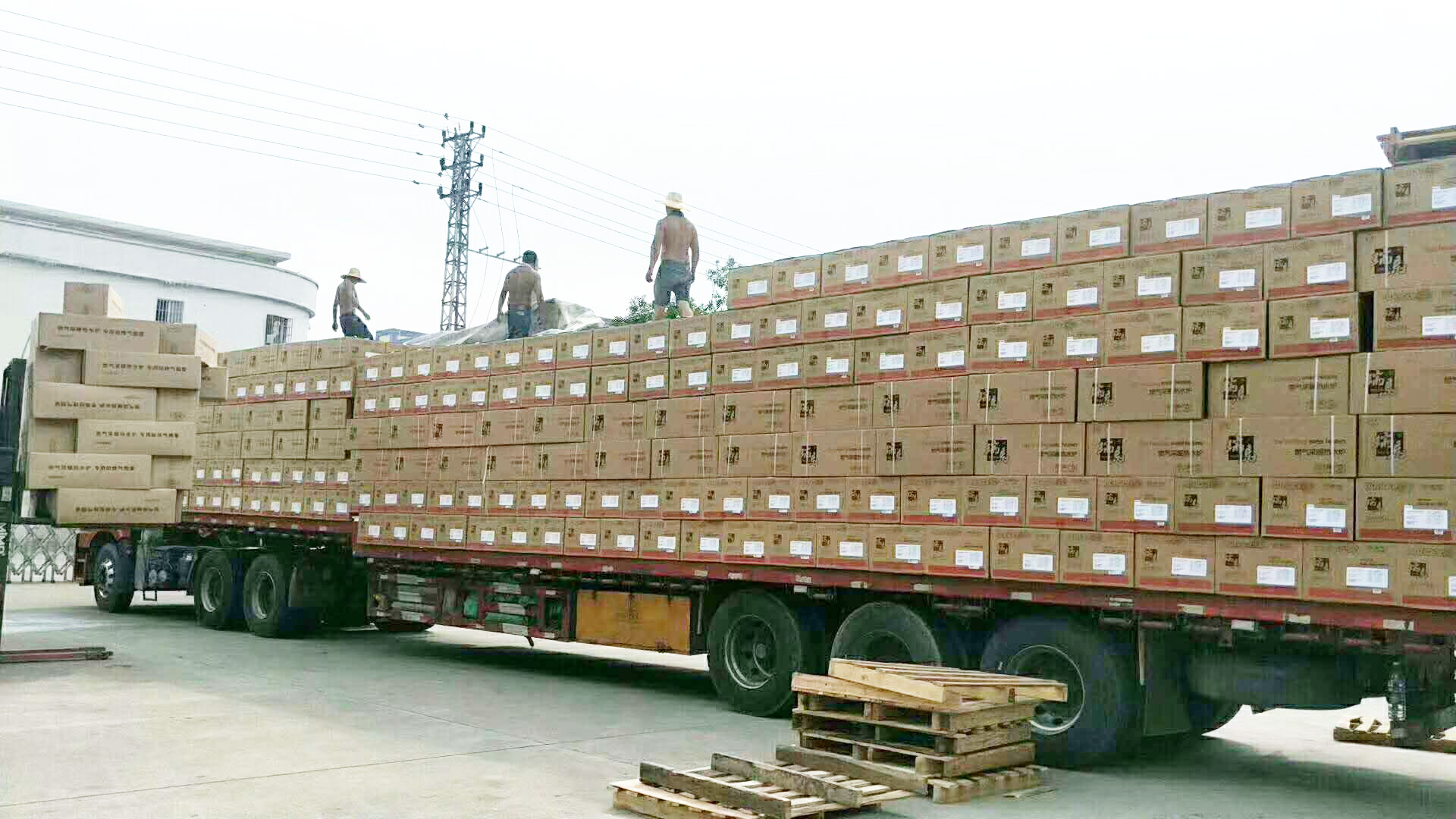 藍(lán)天保衛(wèi)戰(zhàn),瑞馬在路上! 藍(lán)天保衛(wèi)戰(zhàn),瑞馬在路上!